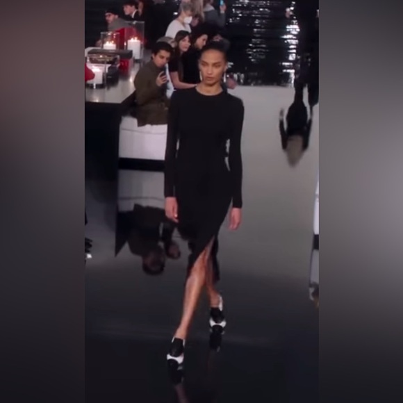 Ralph Lauren Purple Label Long-Sleeve Cocktail Dress - Picture 9 of 9